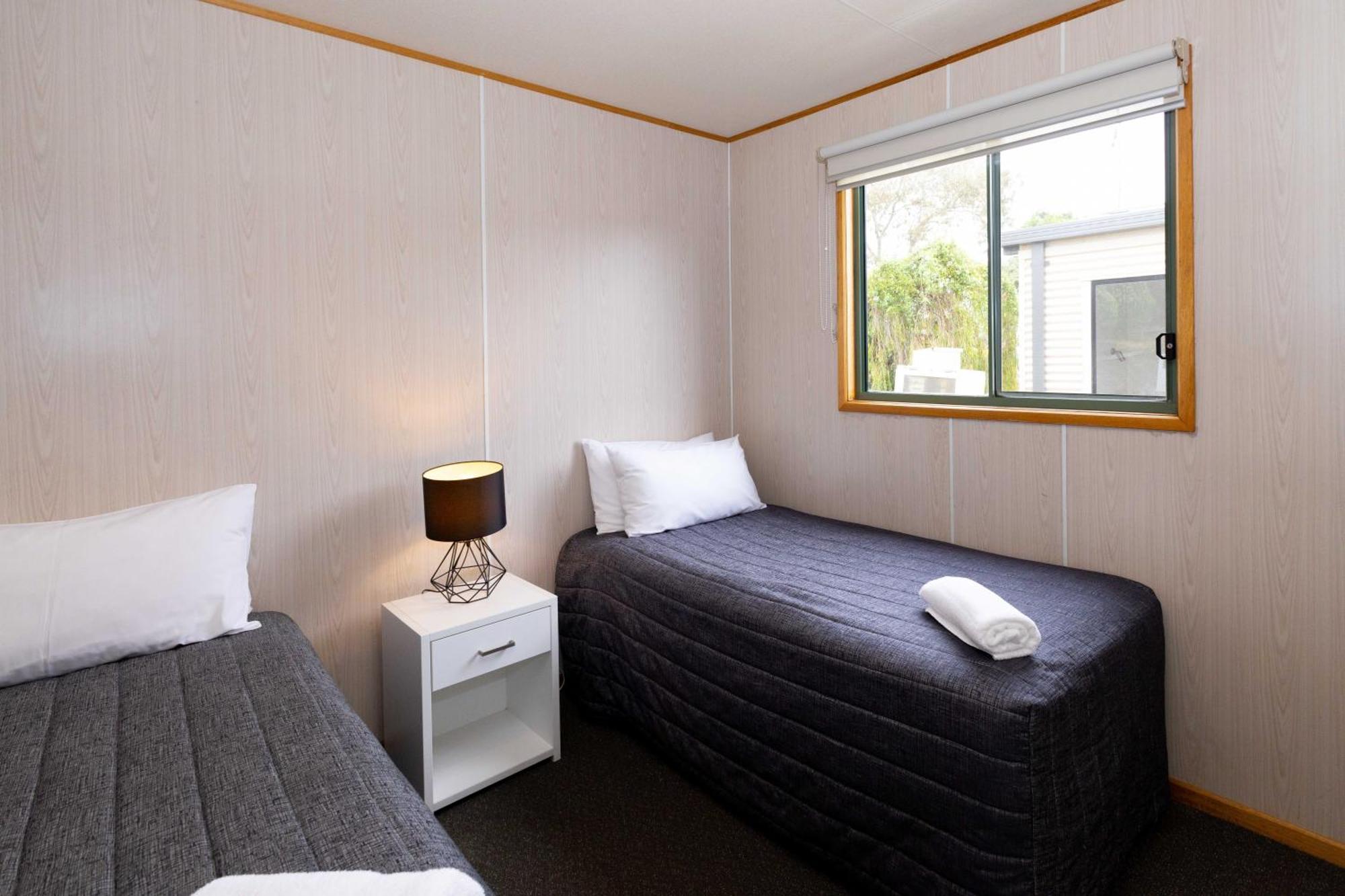 Airport Tourist Village Melbourne Quarto foto